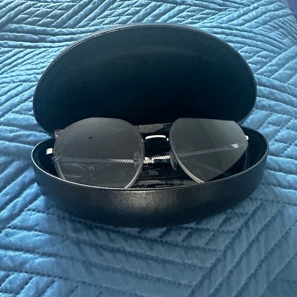 Escada Oversized Sunglasses with Blue Gradient Lenses - Picture 5 of 6